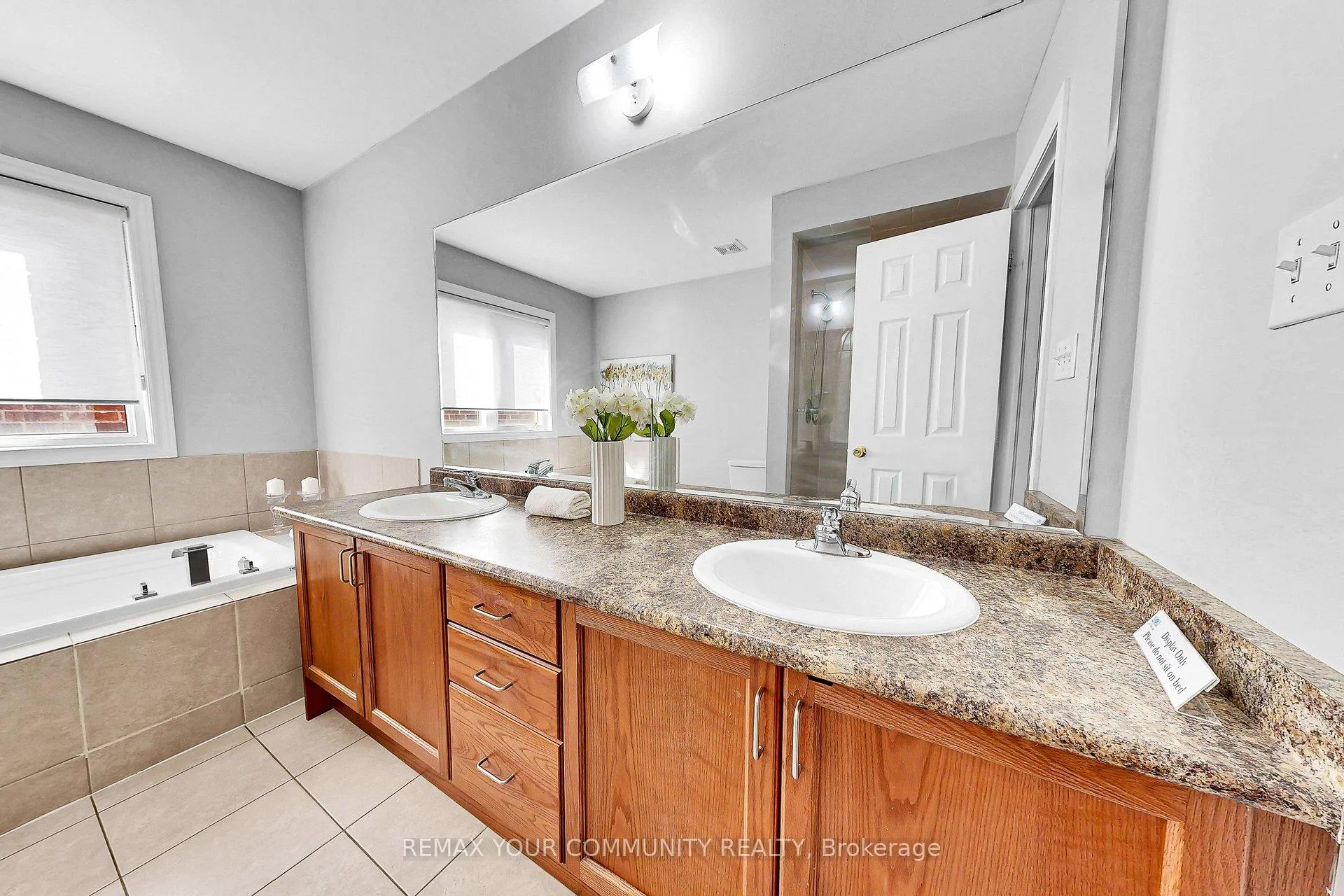 Photo 18 of 67 Trudeau Drive, Vaughan, Vellore Village — HOMEH