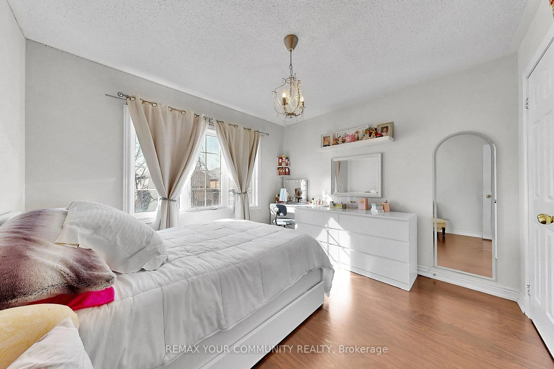 Photo 23 of 67 Trudeau Drive, Vaughan, Vellore Village — HOMEH