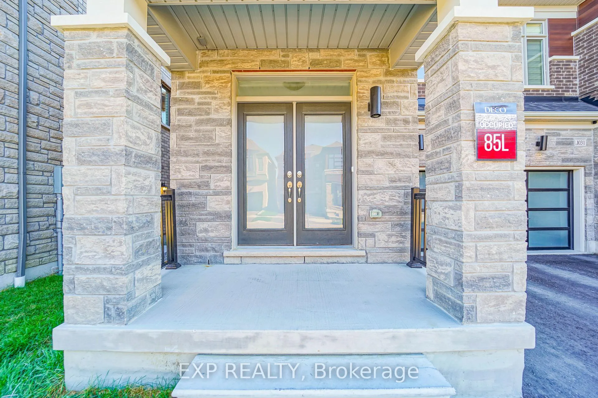 Photo 2 of 1033 Pisces Trail, Pickering, Rural Pickering — HOMEH