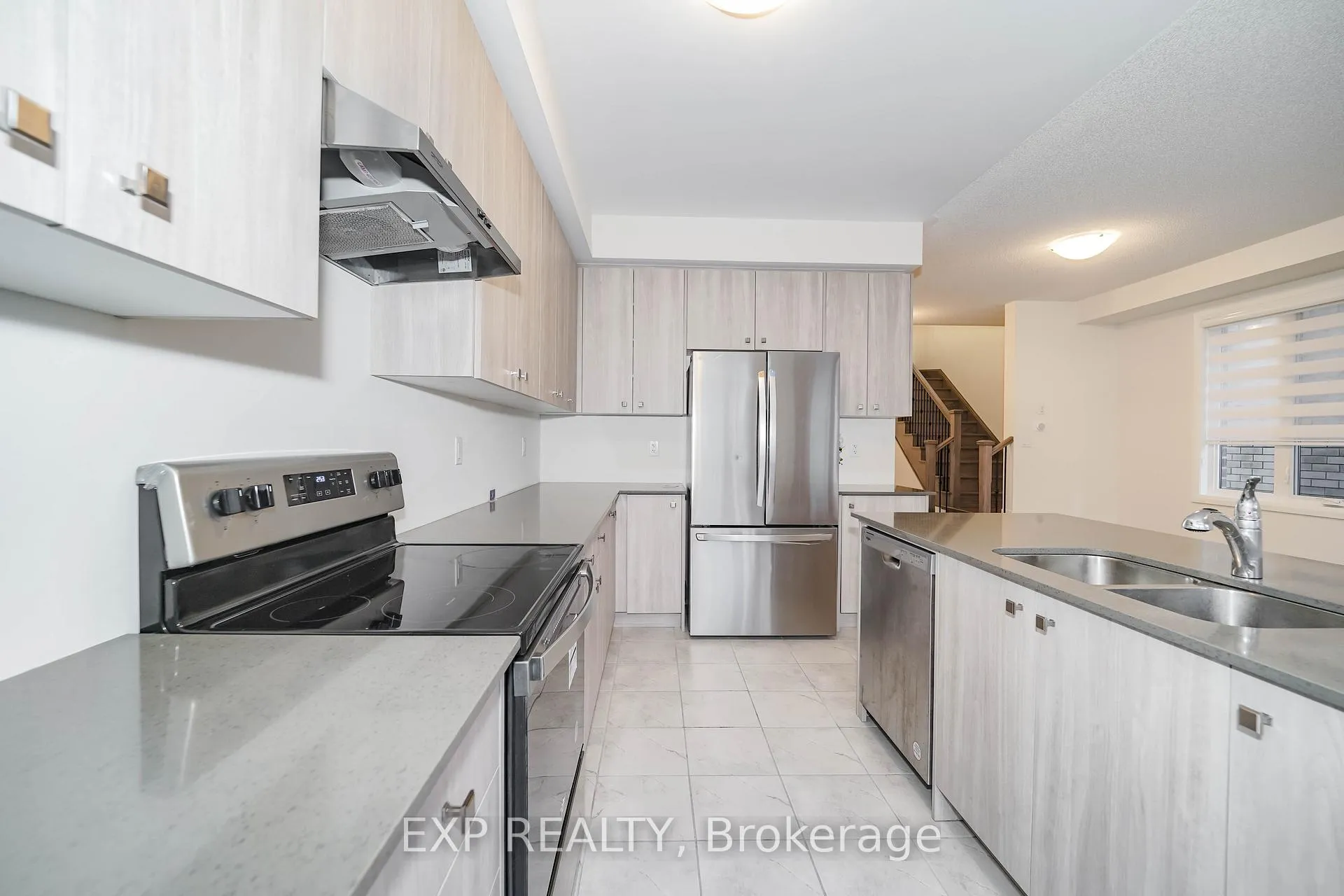 Photo 10 of 1033 Pisces Trail, Pickering, Rural Pickering — HOMEH