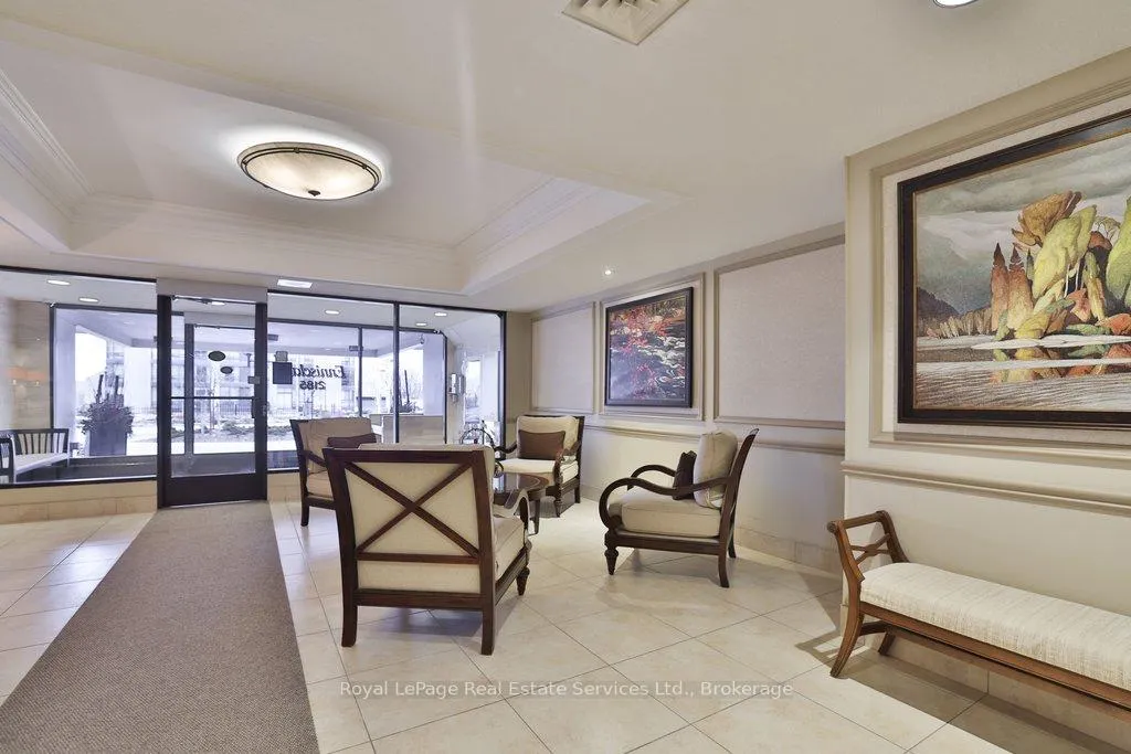 Photo 3 of Unit PH7, 2185 Marine Drive, Oakville, Bronte — HOMEH