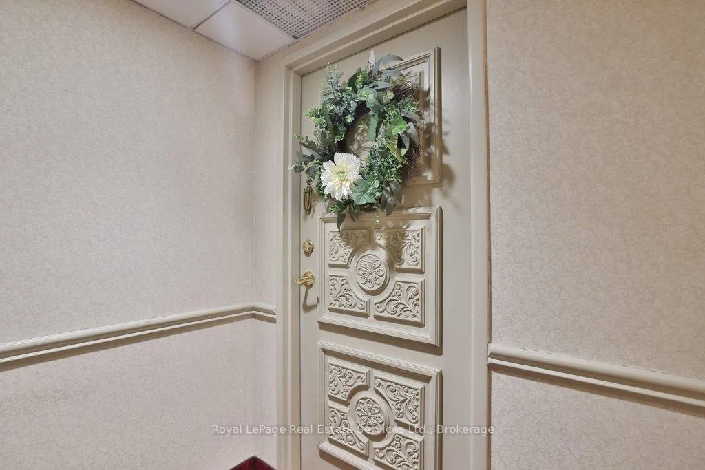 Photo 6 of Unit PH7, 2185 Marine Drive, Oakville, Bronte — HOMEH