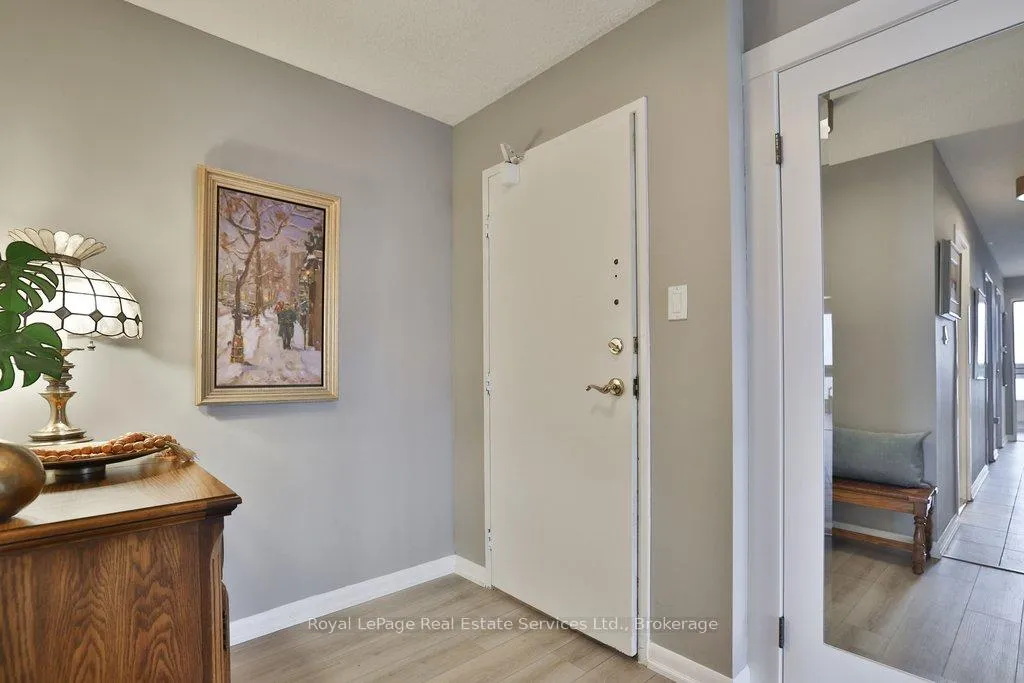 Photo 7 of Unit PH7, 2185 Marine Drive, Oakville, Bronte — HOMEH