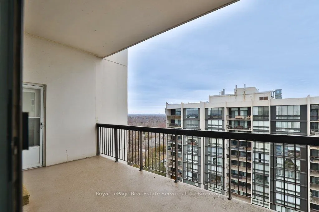 Photo 23 of Unit PH7, 2185 Marine Drive, Oakville, Bronte — HOMEH