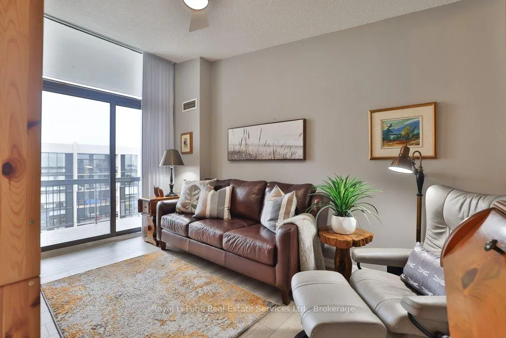 Photo 25 of Unit PH7, 2185 Marine Drive, Oakville, Bronte — HOMEH