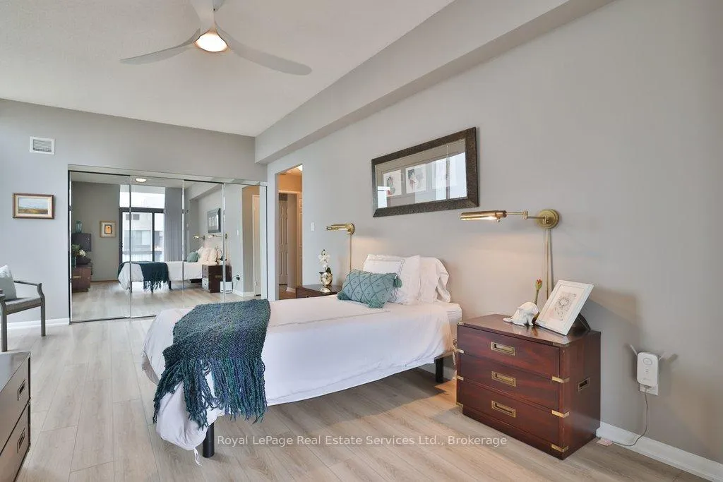 Photo 31 of Unit PH7, 2185 Marine Drive, Oakville, Bronte — HOMEH
