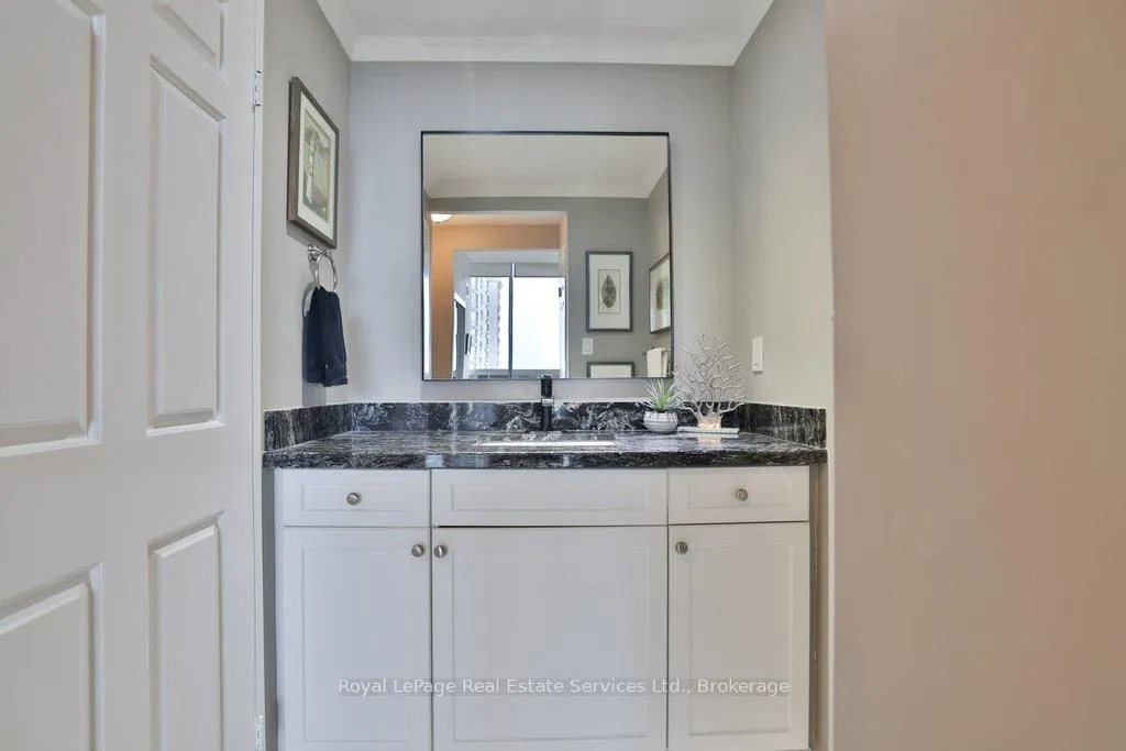 Photo 32 of Unit PH7, 2185 Marine Drive, Oakville, Bronte — HOMEH