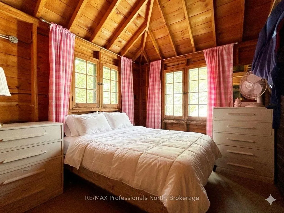 Photo 11 of 1005 Deacons Trail, Algonquin Highlands, Stanhope — HOMEH