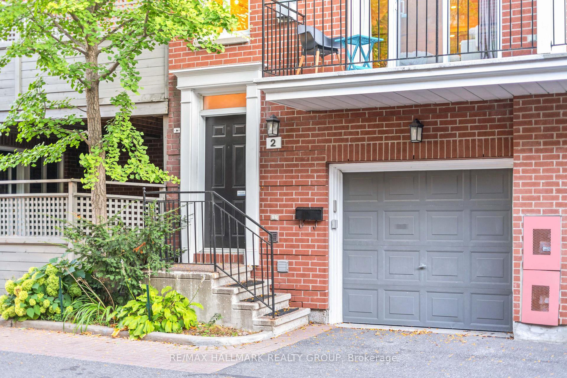 Photo 2 of 2 Prudhomme Private, Ottawa, Lower Town — HOMEH