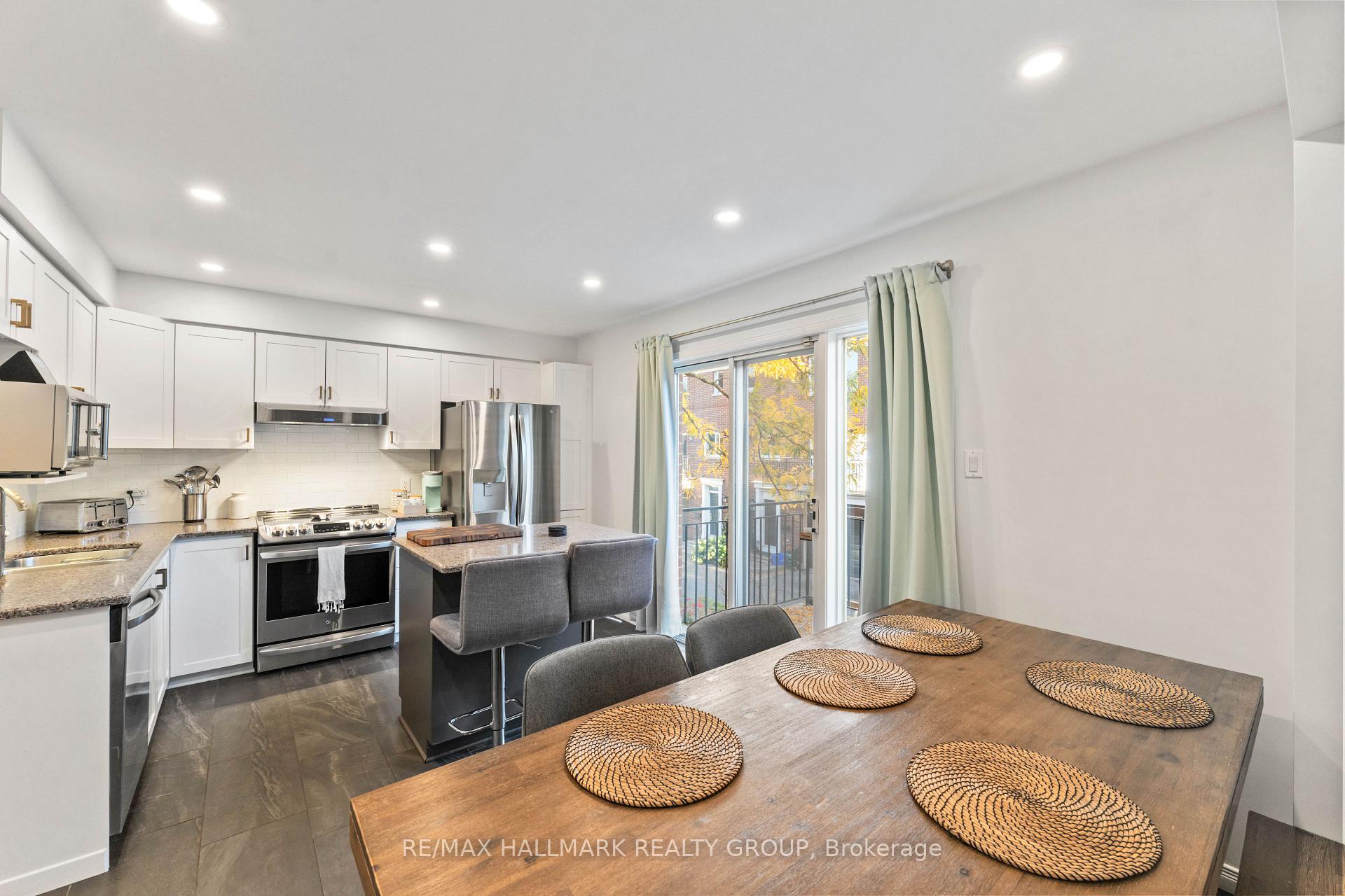 Photo 11 of 2 Prudhomme Private, Ottawa, Lower Town — HOMEH