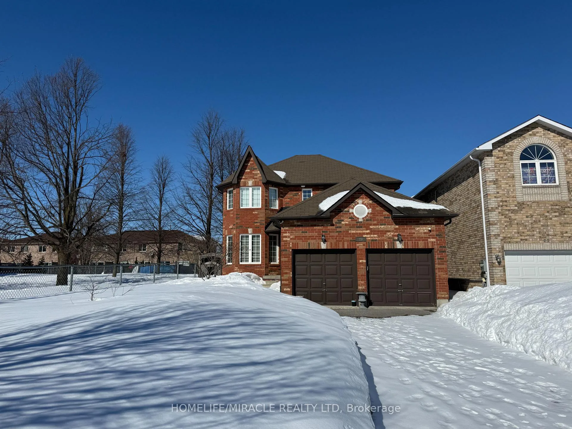 Photo 2 of 20 William Paddison Drive, Barrie, Georgian Drive — HOMEH