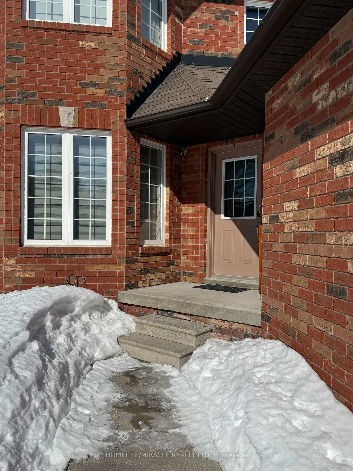 Photo 5 of 20 William Paddison Drive, Barrie, Georgian Drive — HOMEH