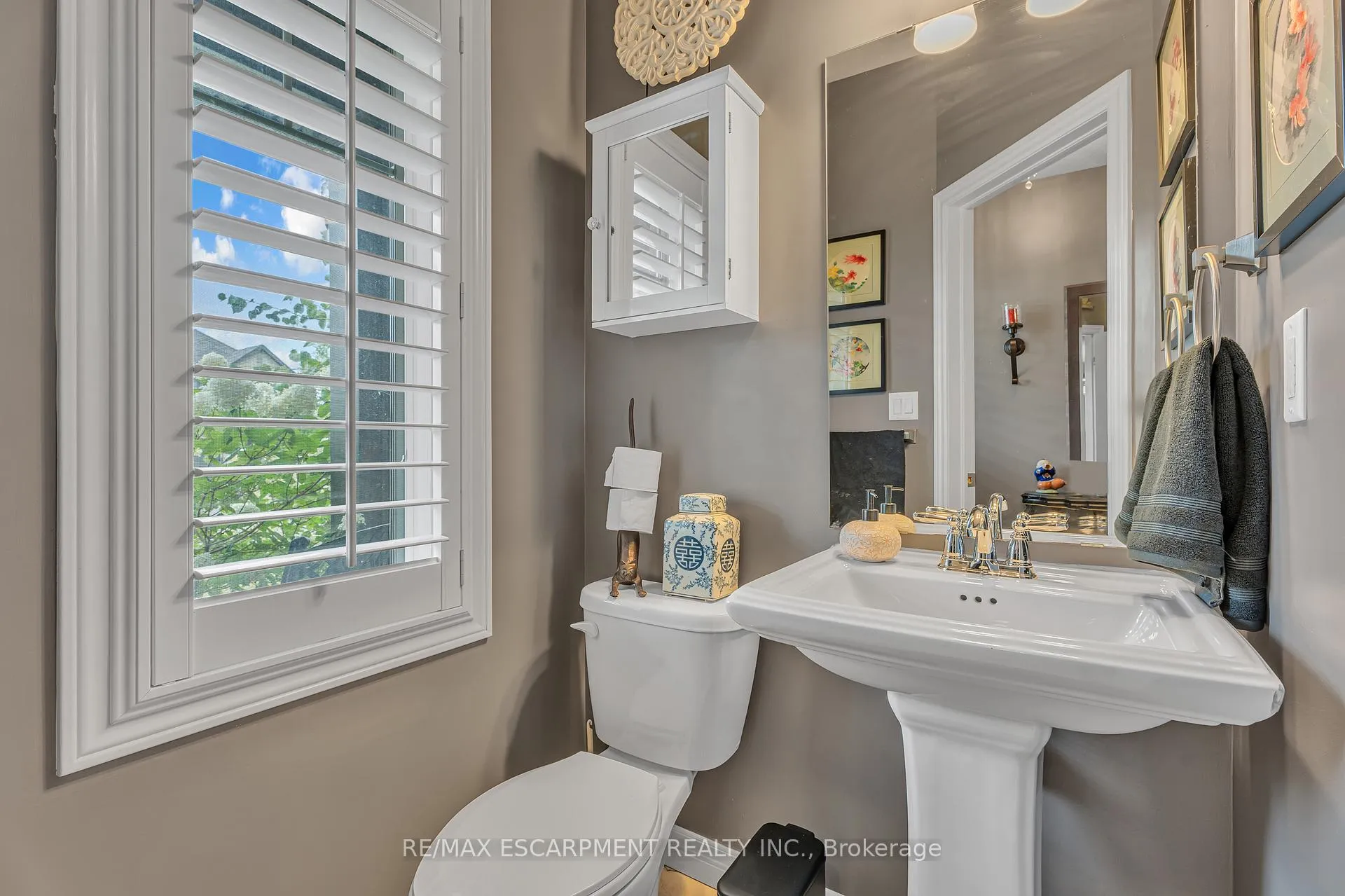 Photo 5 of 72 Dodman Crescent, Hamilton, Meadowlands — HOMEH