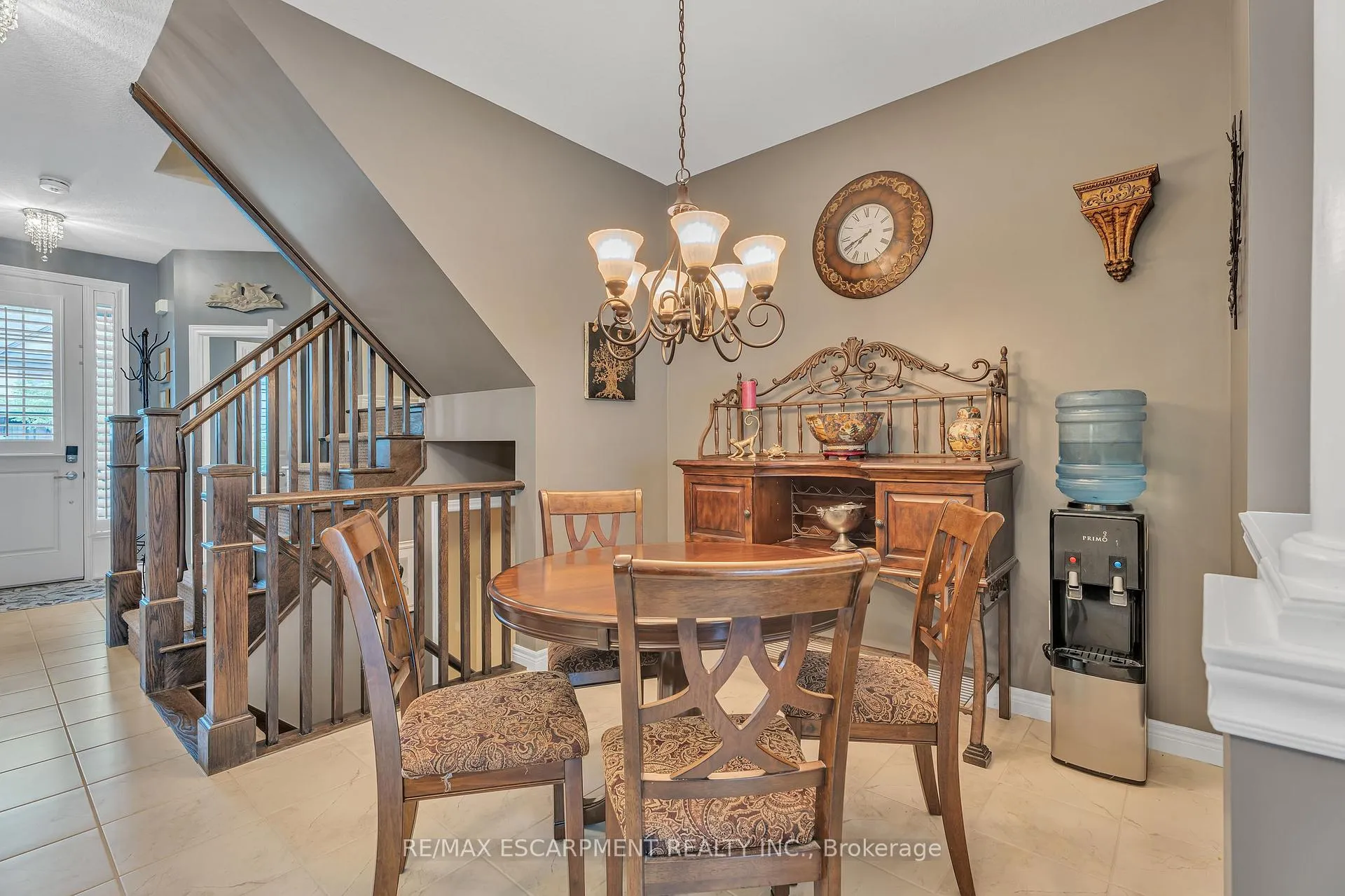Photo 8 of 72 Dodman Crescent, Hamilton, Meadowlands — HOMEH