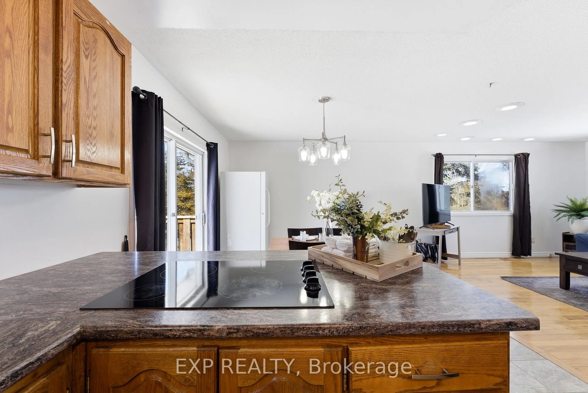 Photo 8 of 15 Mcintyre Road, Prince Edward County, Ameliasburg Ward — HOMEH