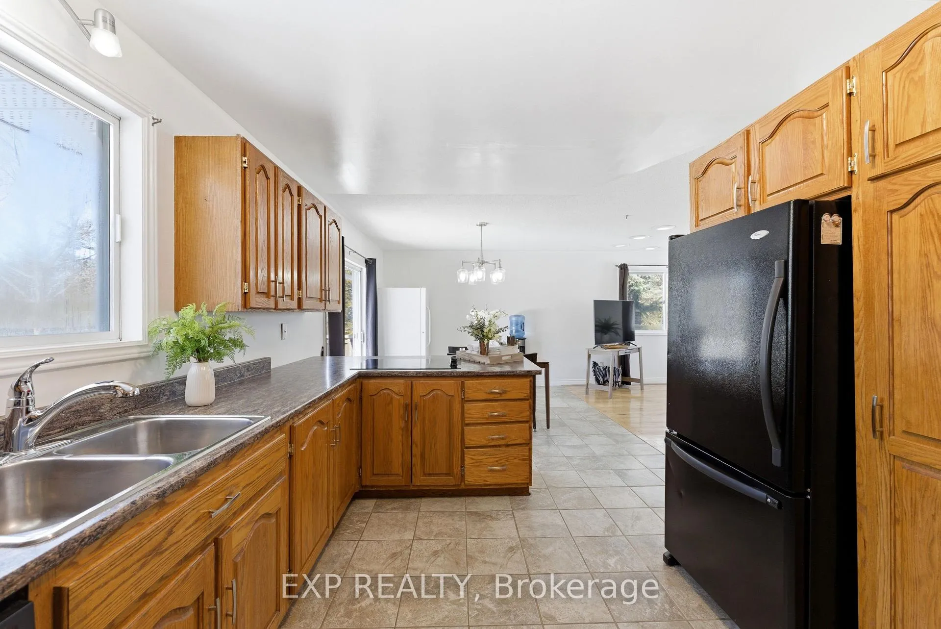 Photo 9 of 15 Mcintyre Road, Prince Edward County, Ameliasburg Ward — HOMEH