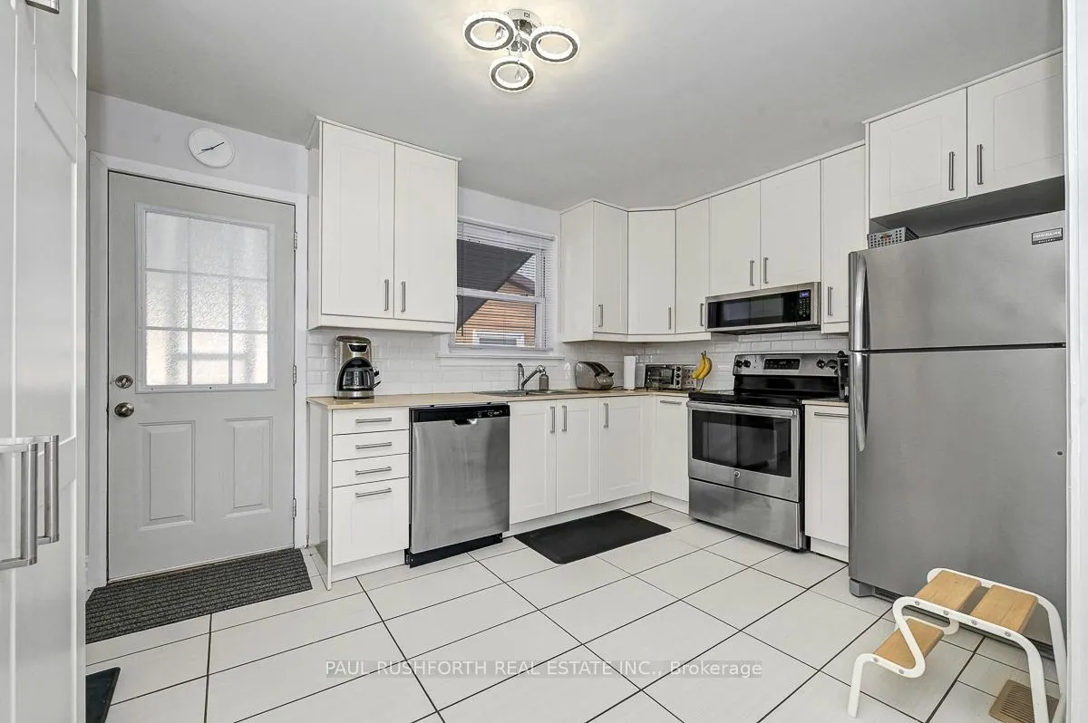 Photo 15 of 1401 Mcmahon Avenue, Ottawa, Emerald Woods/Sawmill Creek — HOMEH