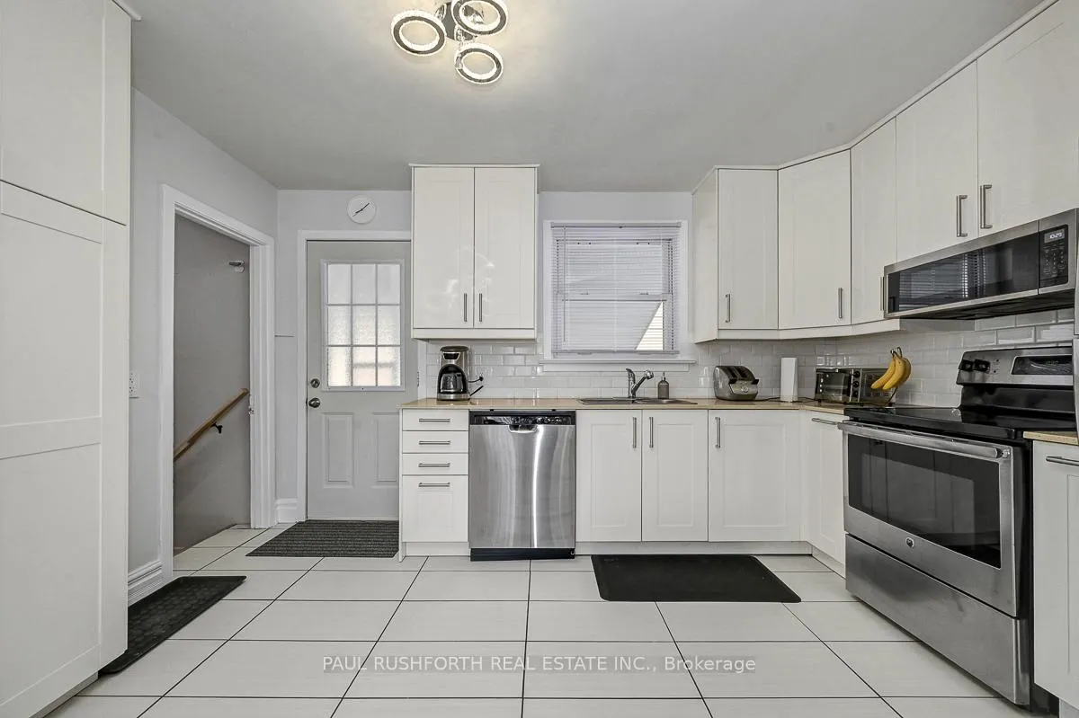 Photo 16 of 1401 Mcmahon Avenue, Ottawa, Emerald Woods/Sawmill Creek — HOMEH