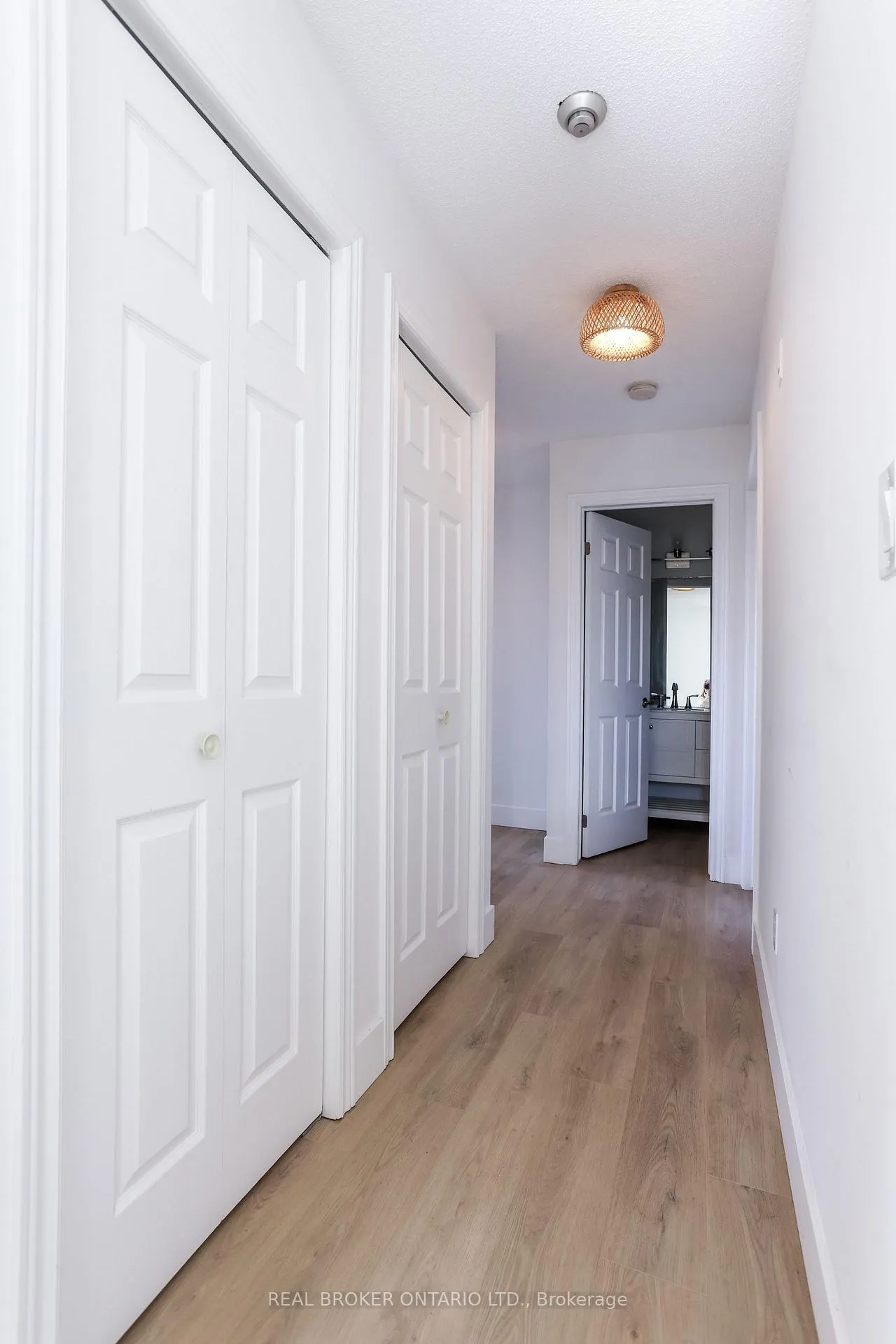 Photo 18 of Unit 404, 5 Ogilvie Street, Hamilton, Dundas — HOMEH