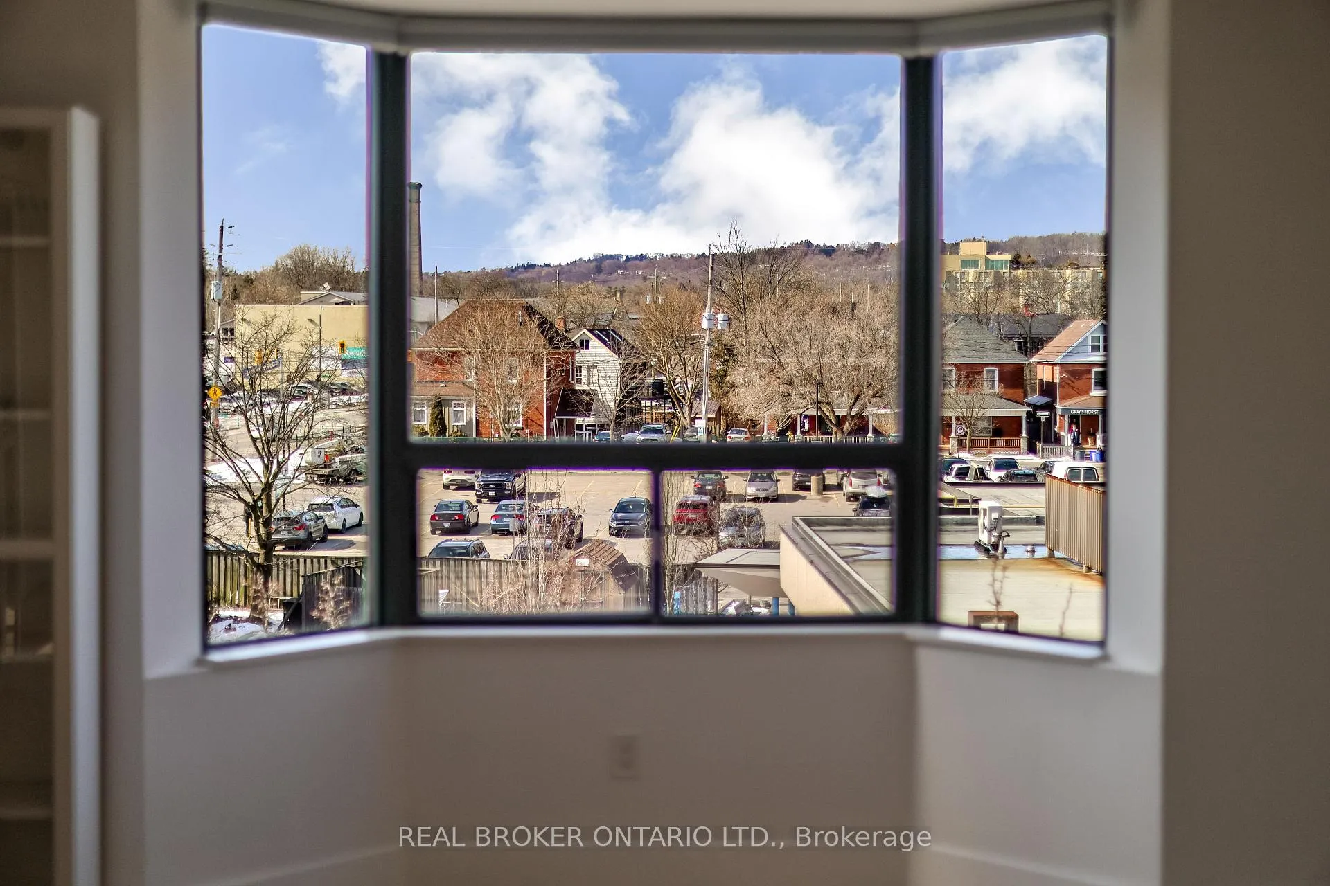 Photo 22 of Unit 404, 5 Ogilvie Street, Hamilton, Dundas — HOMEH