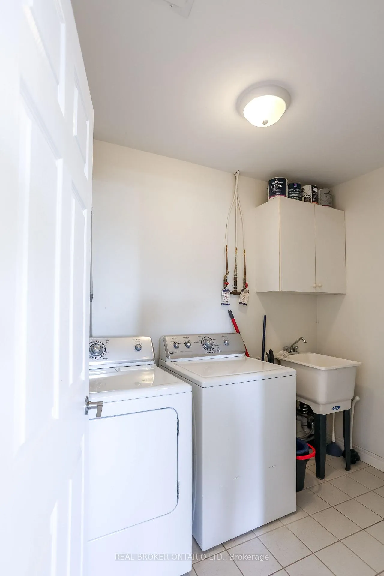 Photo 25 of Unit 404, 5 Ogilvie Street, Hamilton, Dundas — HOMEH