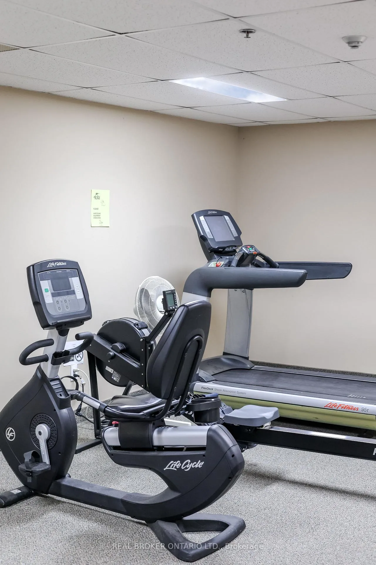 Photo 33 of Unit 404, 5 Ogilvie Street, Hamilton, Dundas — HOMEH
