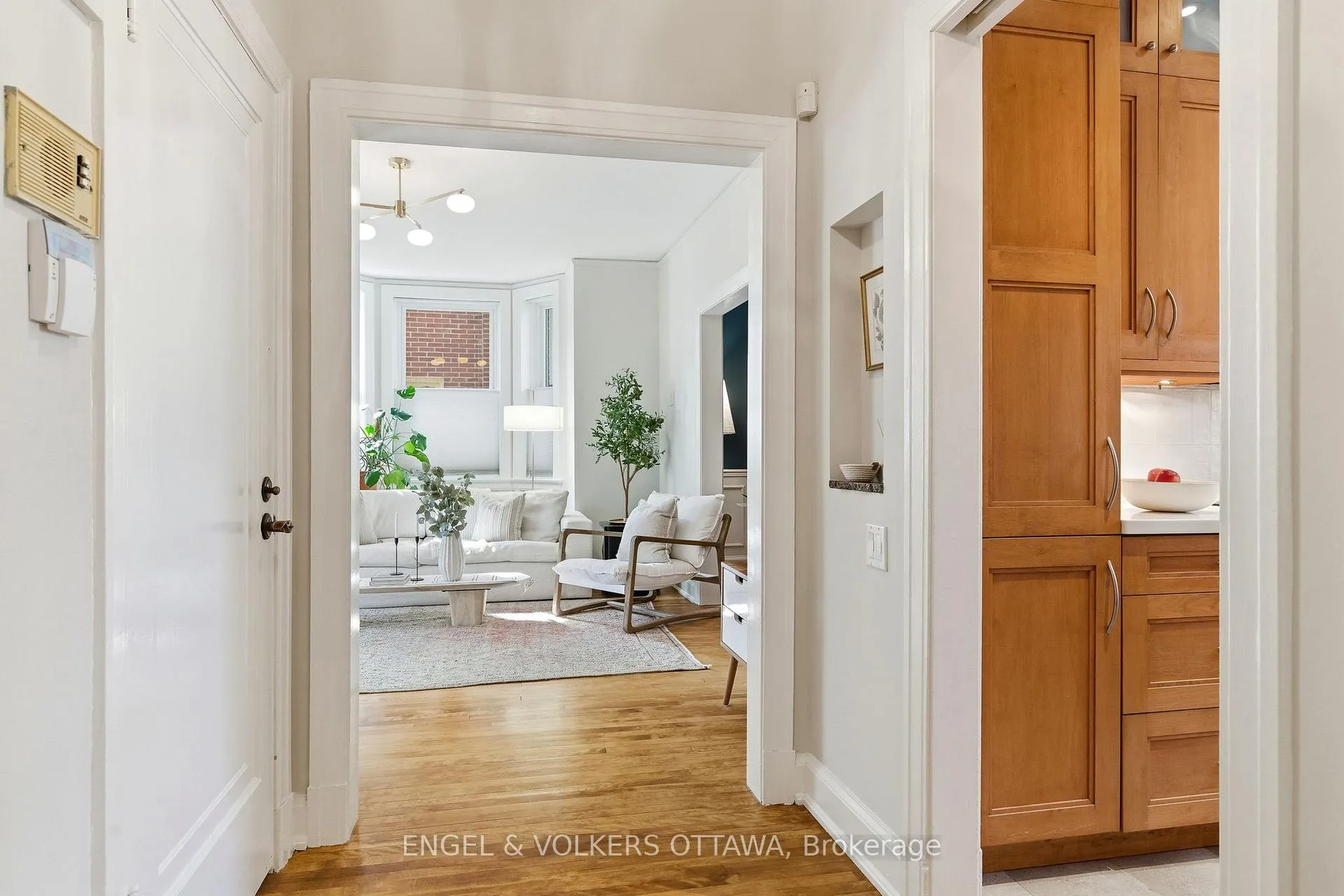 Photo 5 of Unit 1, 179 Wilbrod Street, Ottawa, Sandy Hill — HOMEH