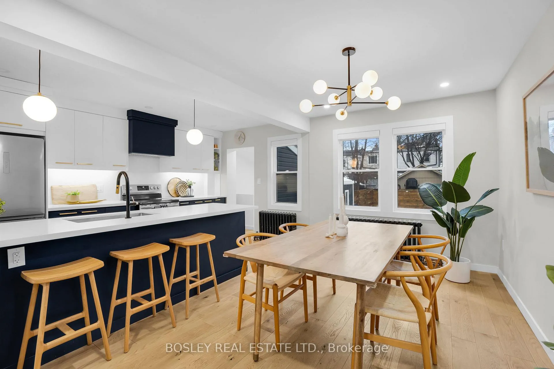 Photo 9 of 13 Springdale Boulevard, Toronto, Danforth Village-East York — HOMEH