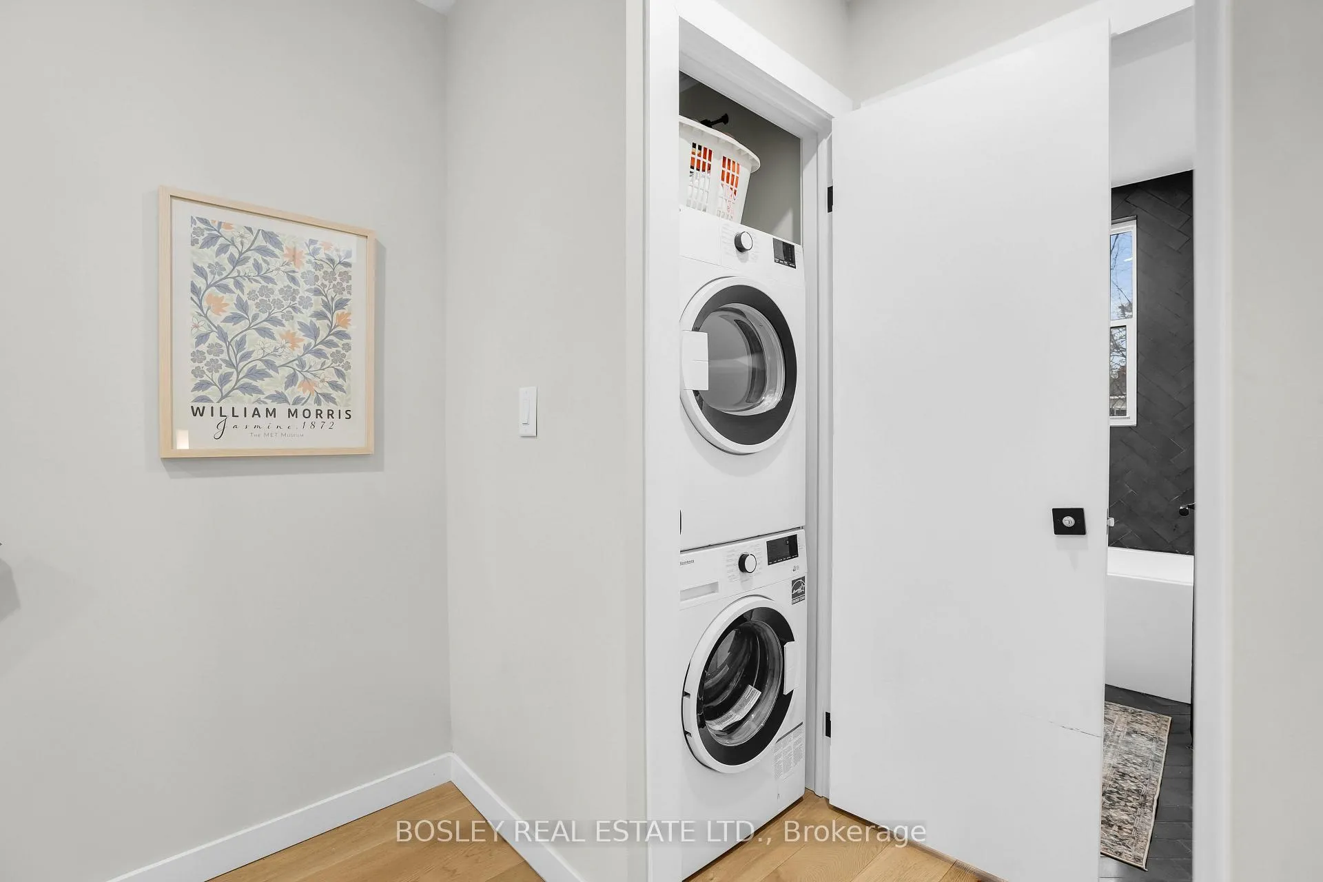 Photo 19 of 13 Springdale Boulevard, Toronto, Danforth Village-East York — HOMEH
