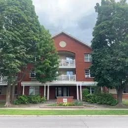 Photo 1 of Unit 106, 1099 Cadboro Road, Ottawa, Carson Grove — HOMEH