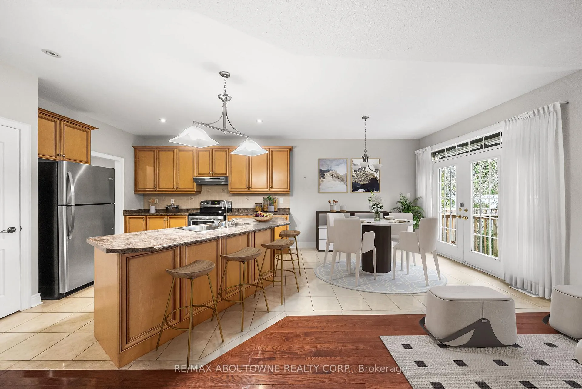 Photo 11 of 3334 Fox Run Circle, Oakville, Bronte — HOMEH