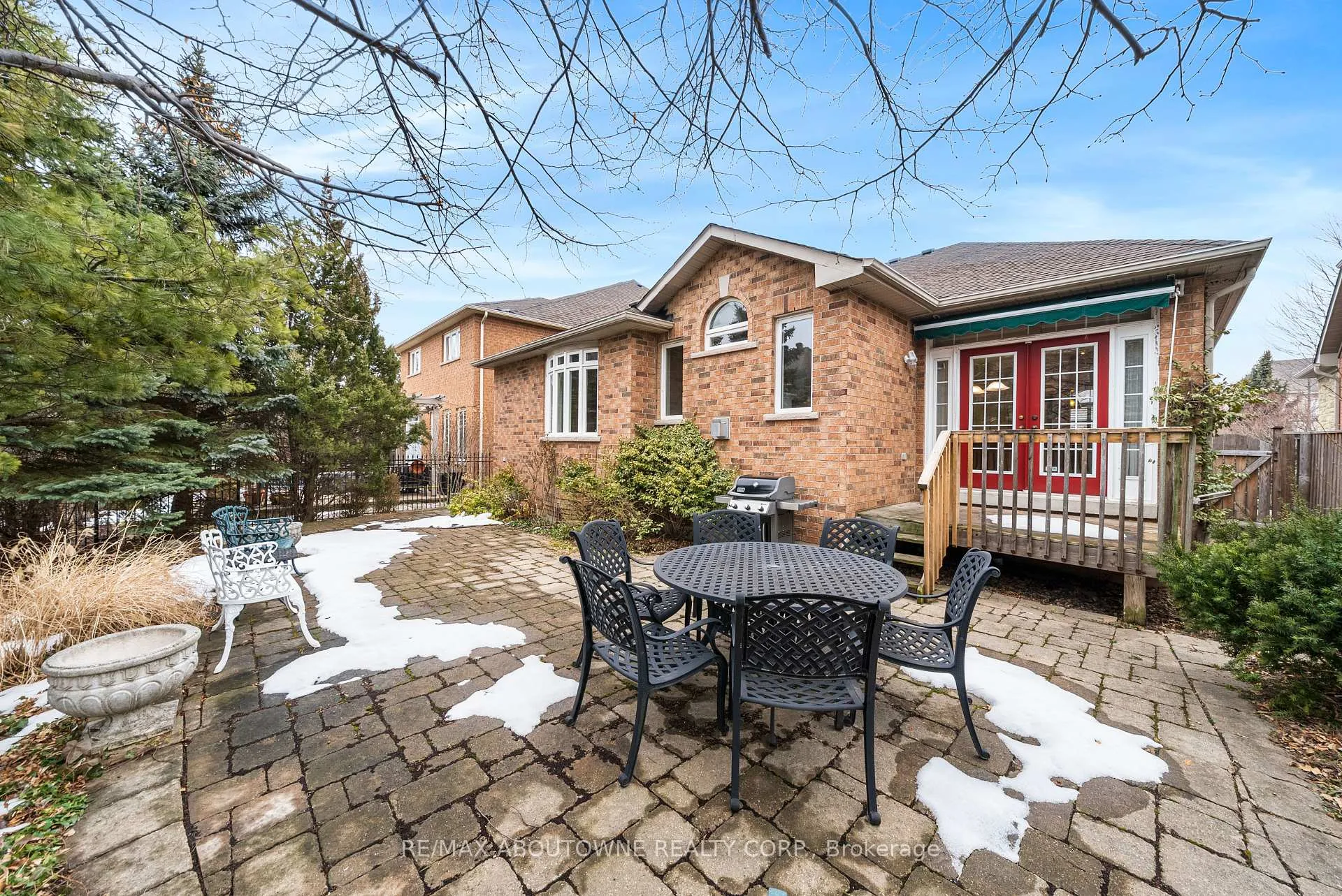 Photo 27 of 3334 Fox Run Circle, Oakville, Bronte — HOMEH