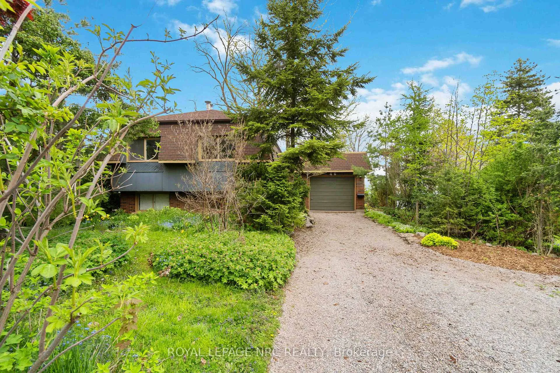 Photo 1 of Unit Upper, 46 Lakeside Drive, Grimsby, Grimsby Beach — HOMEH