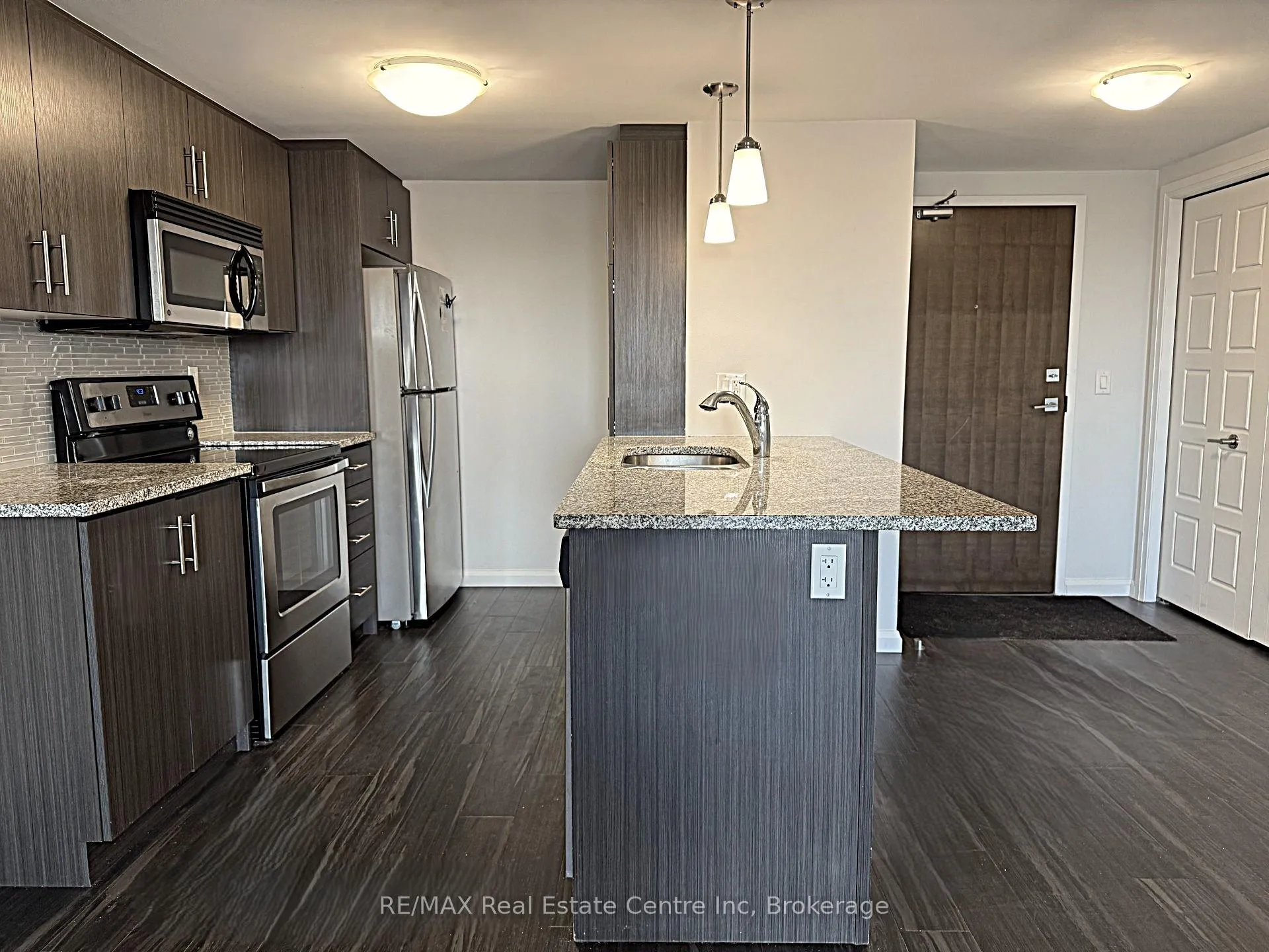 Photo 6 of Unit 408, 17 Kay Crescent, Guelph, Pineridge/Westminster Woods — HOMEH