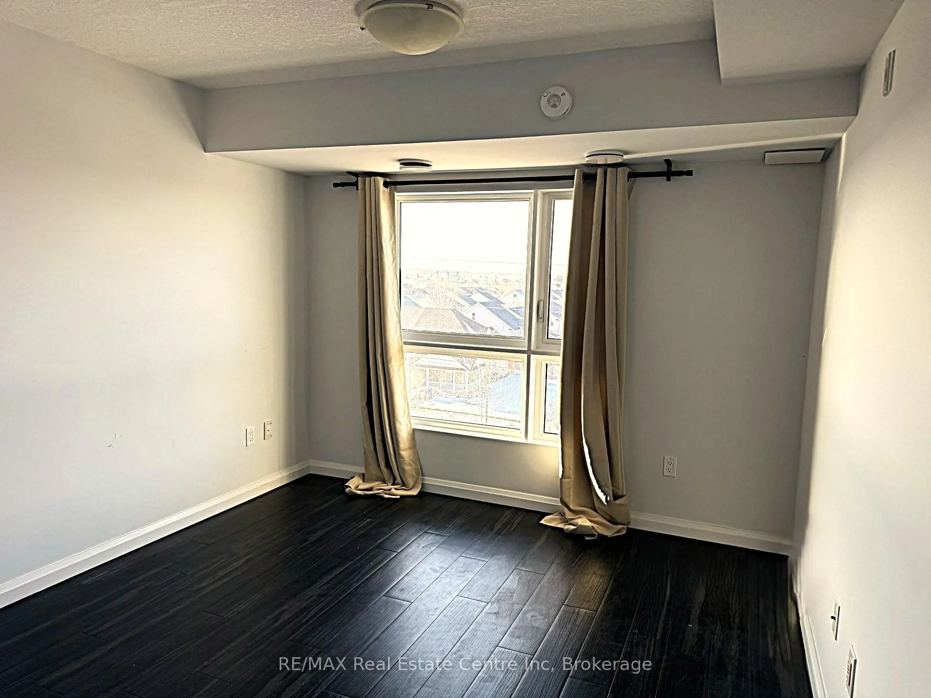 Photo 11 of Unit 408, 17 Kay Crescent, Guelph, Pineridge/Westminster Woods — HOMEH