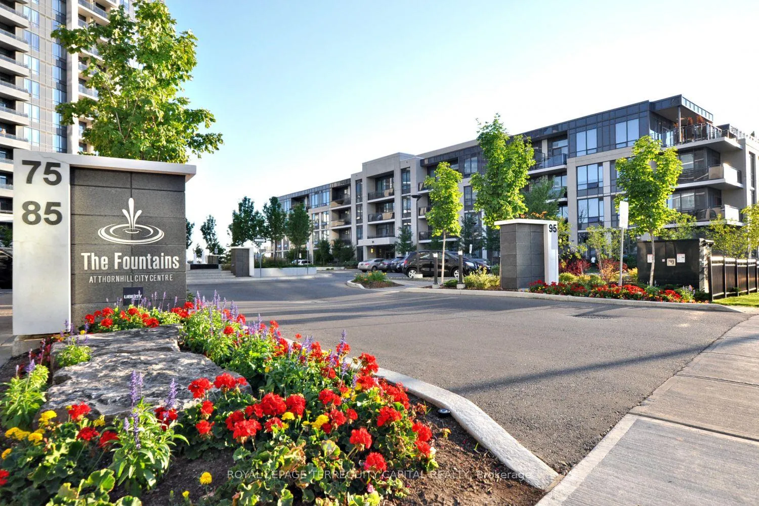 Photo 1 of Unit 507, 75 North Park Road, Vaughan, Beverley Glen — HOMEH