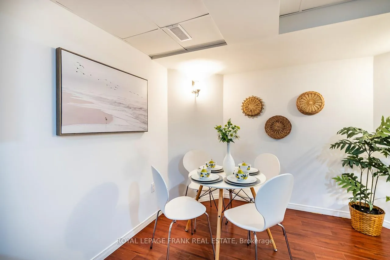 Photo 5 of 1533 Clearbrook Drive, Oshawa, Taunton — HOMEH