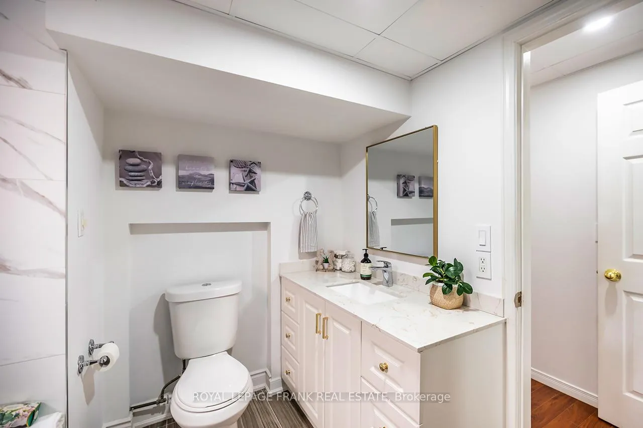Photo 10 of 1533 Clearbrook Drive, Oshawa, Taunton — HOMEH