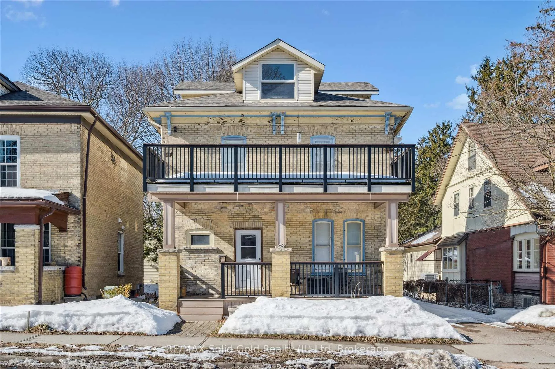 Photo 2 of 98 William Street W, Waterloo — HOMEH