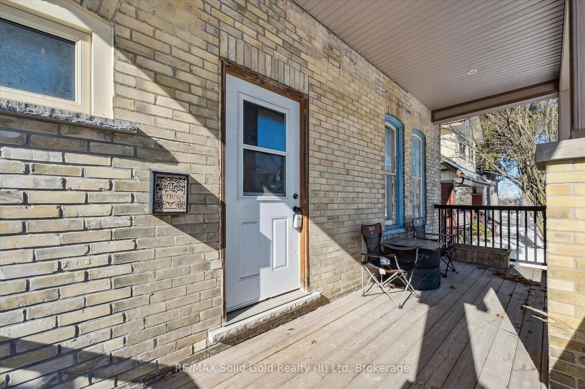 Photo 4 of 98 William Street W, Waterloo — HOMEH