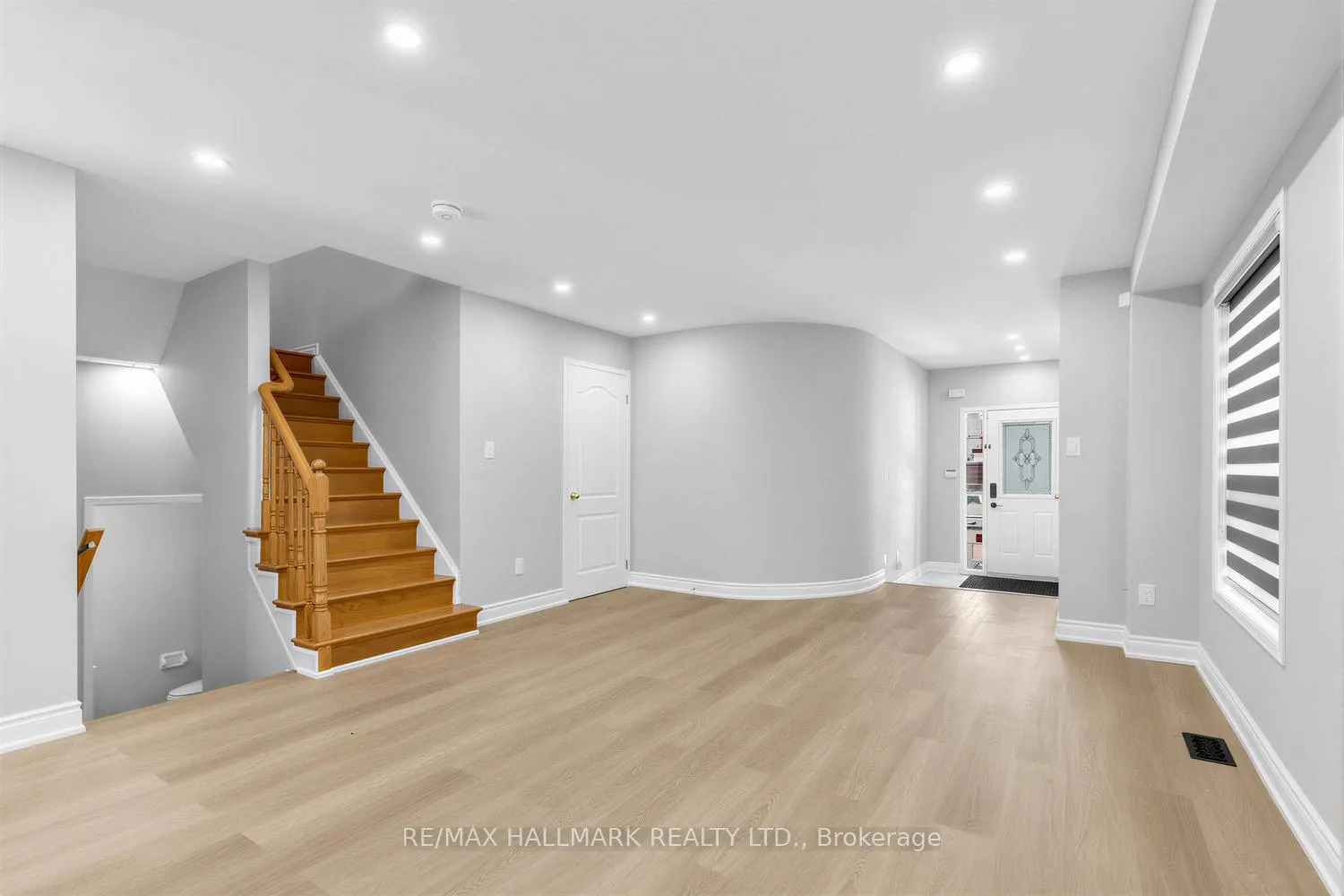 Photo 6 of 11 Dring Street, Ajax, Northwest Ajax — HOMEH