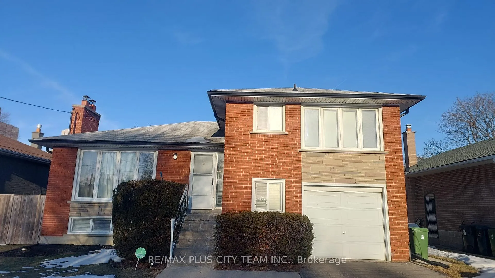 Photo 1 of 5 Breadner Drive, Etobicoke, Willowridge-Martingrove-Richview — HOMEH