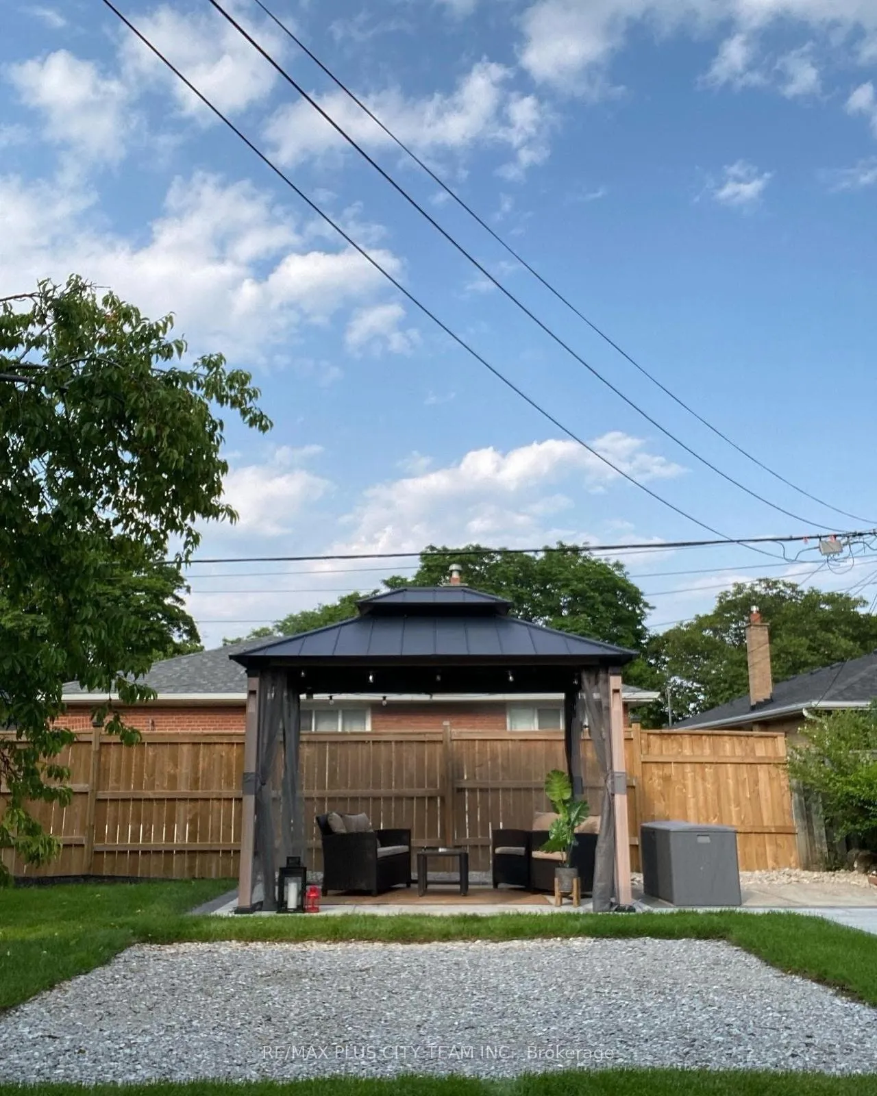 Photo 13 of 5 Breadner Drive, Etobicoke, Willowridge-Martingrove-Richview — HOMEH