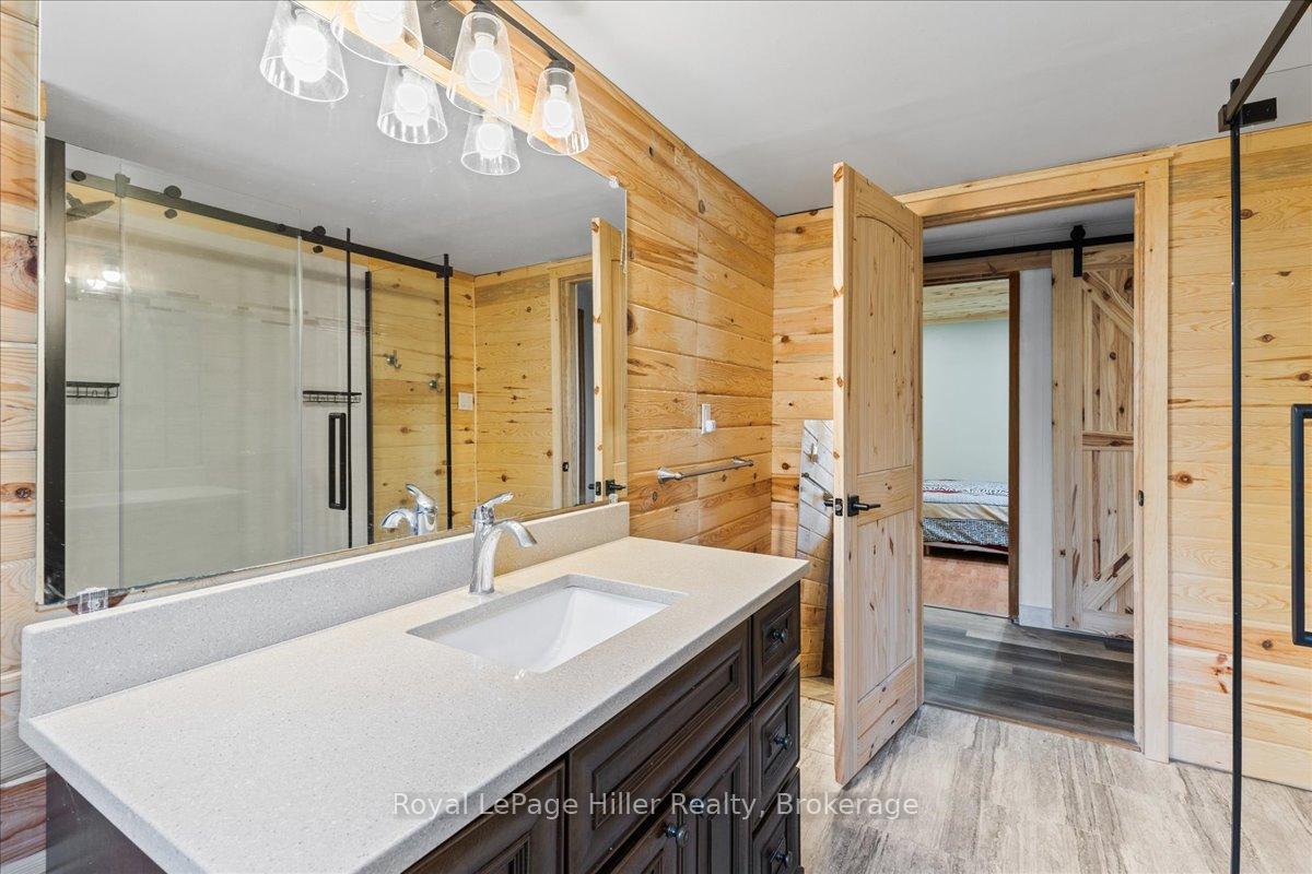 Photo 23 of 1021 Road 164, Lucan Biddulph, Granton — HOMEH