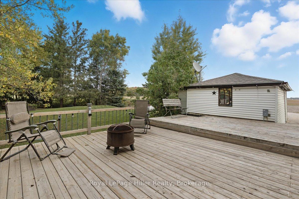 Photo 36 of 1021 Road 164, Lucan Biddulph, Granton — HOMEH