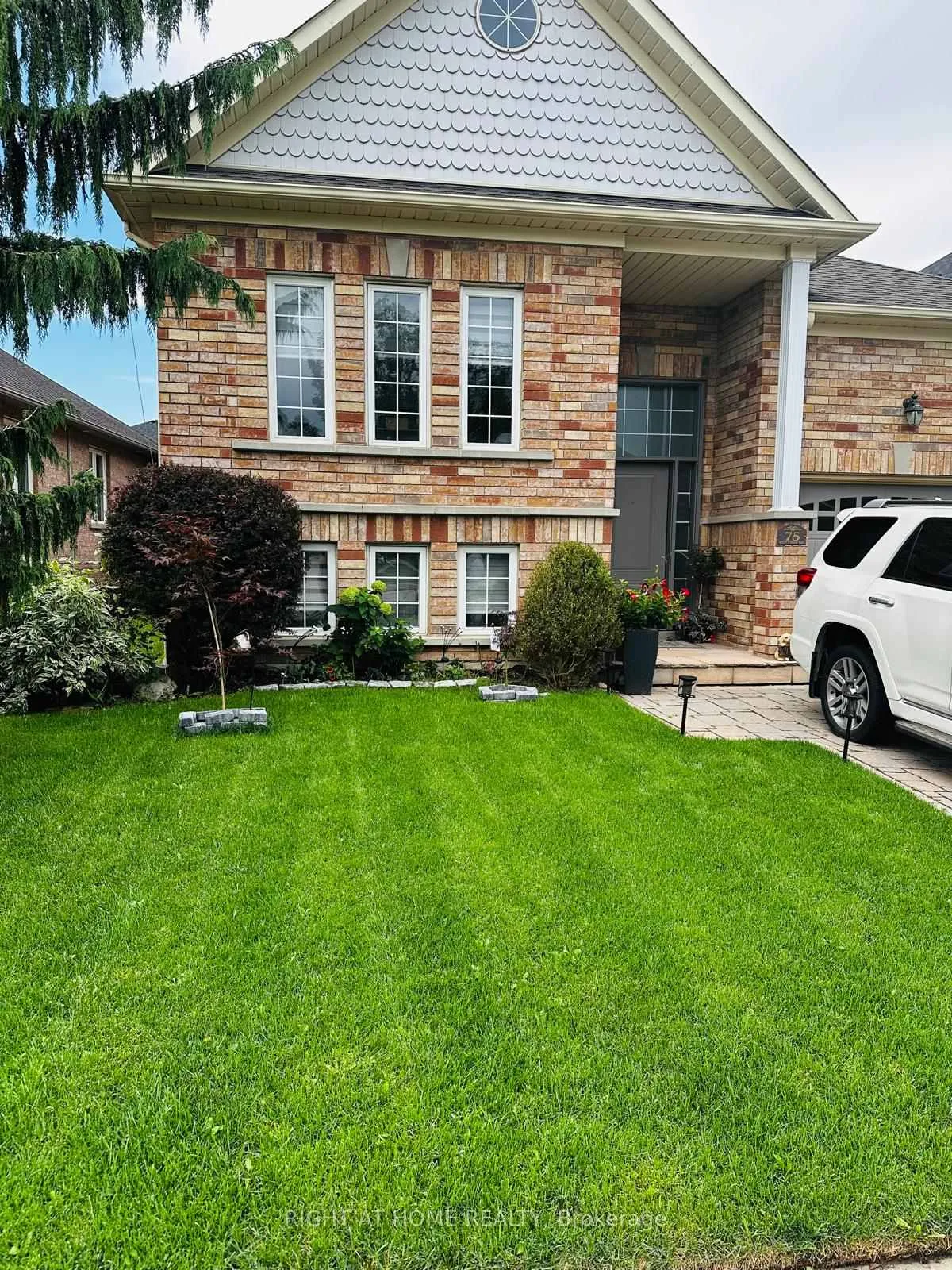 Photo 28 of 75 Fencerow Drive, Whitby, Rolling Acres — HOMEH