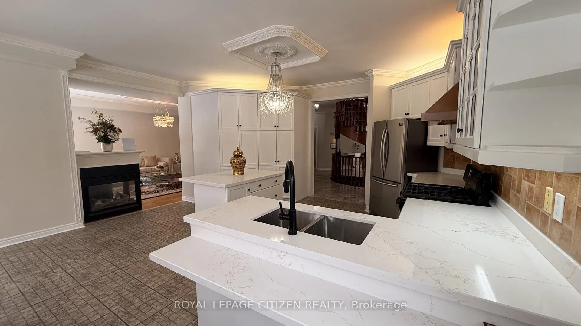 Photo 11 of 180 Kimber Crescent, Vaughan, East Woodbridge — HOMEH