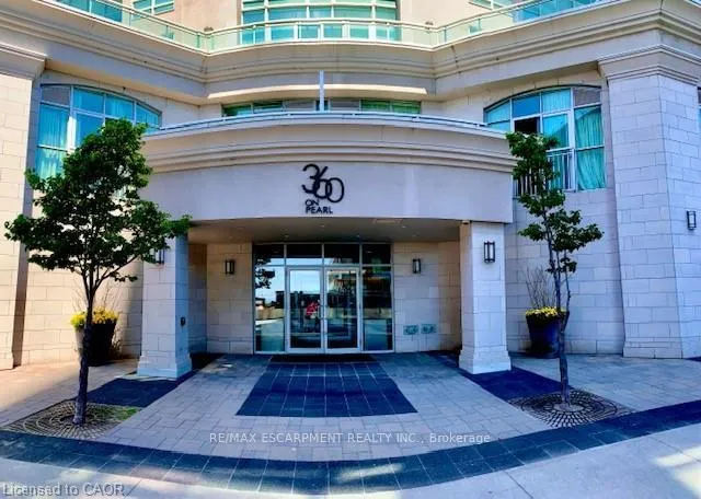 Photo 1 of Unit 403, 360 Pearl Street, Burlington, Brant — HOMEH