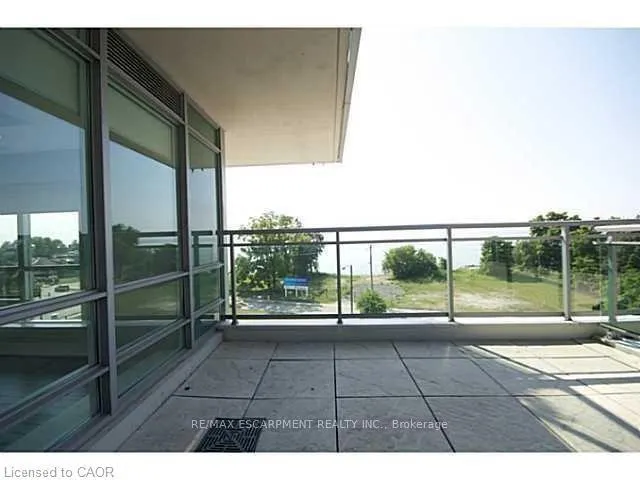 Photo 18 of Unit 403, 360 Pearl Street, Burlington, Brant — HOMEH