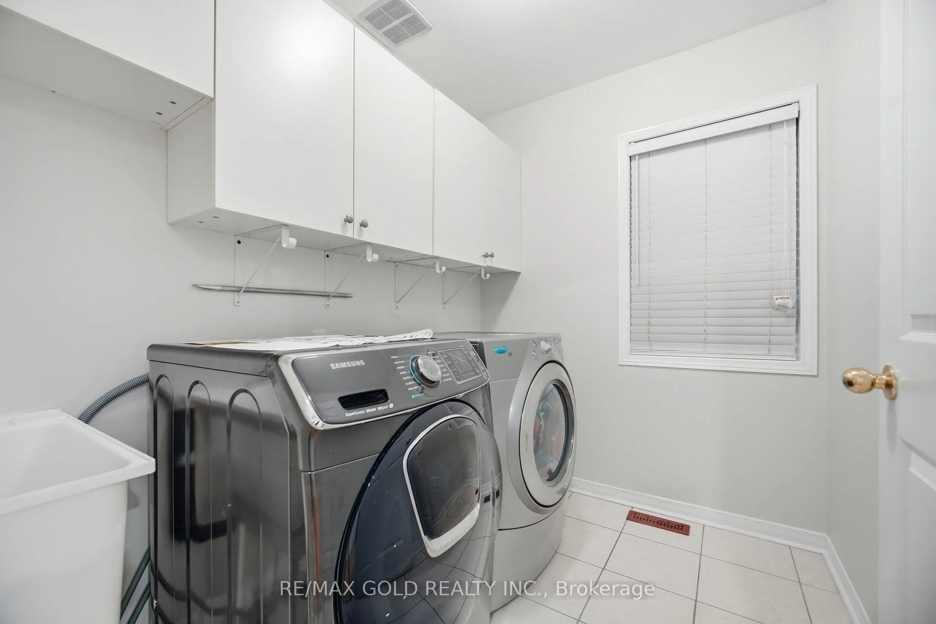 Photo 24 of 14 Ledgerock Road, Brampton, Bram East — HOMEH